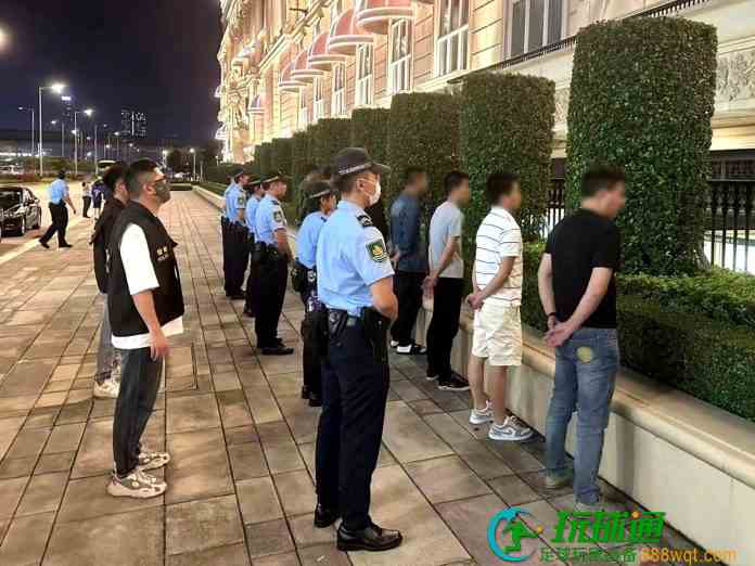 治安警雷霆行动巡查中区及金光大道等地点  截获13名换钱党